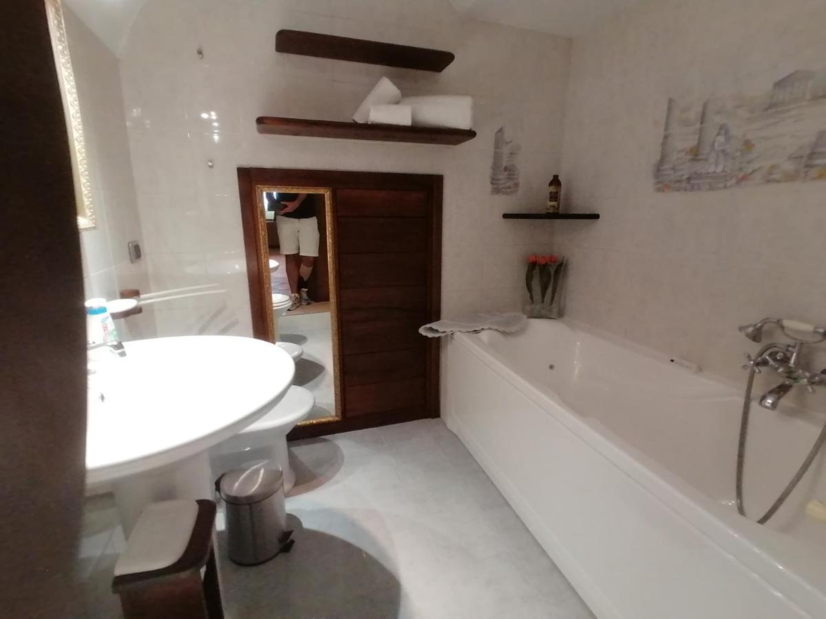 Assisi Garden Suite ภายนอก รูปภาพ